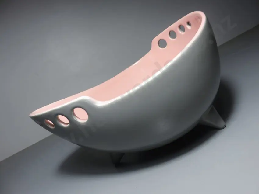 Mid-Century modernist trough vase / fruit bowl from the English studio of Wade Image 1++