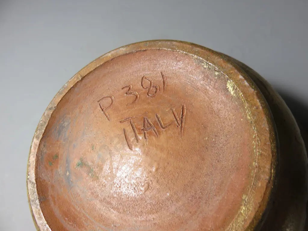 Mid-century Italian lidded vessel Image 1++