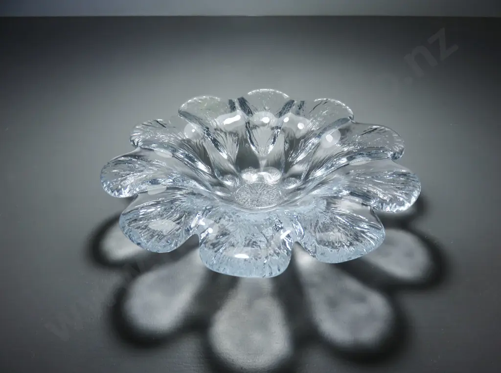 Vintage art glass “Daisy” bowl by Holmegaard of Denmark Image 1++