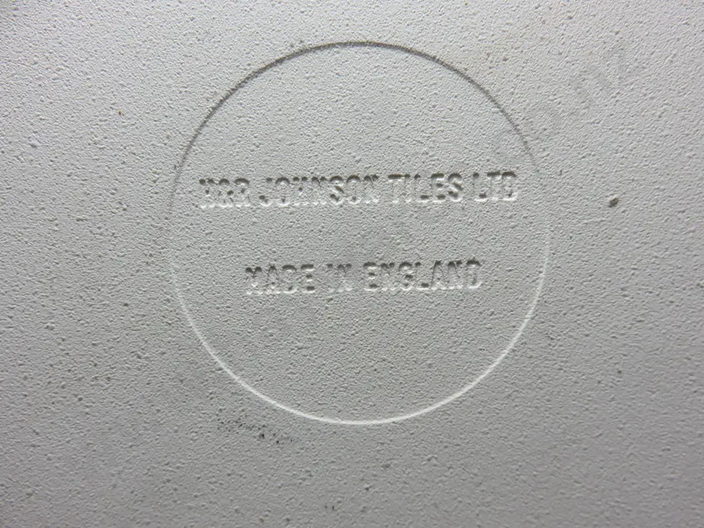 Vintage Johnson Tiles Ltd round decorative tile Image 1++
