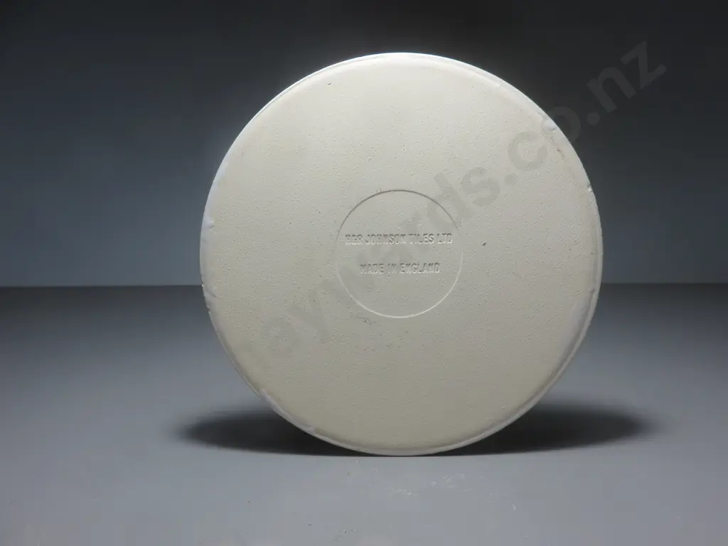 Vintage Johnson Tiles Ltd round decorative tile Image 1++