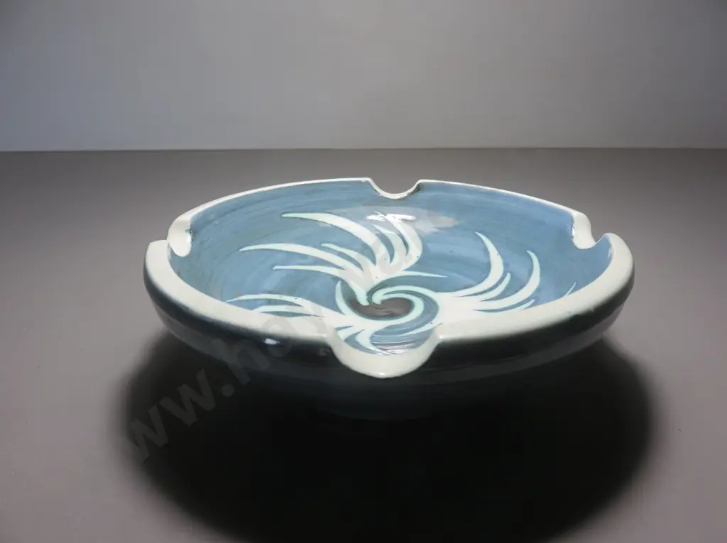 Brixham pottery ashtray Image 1++