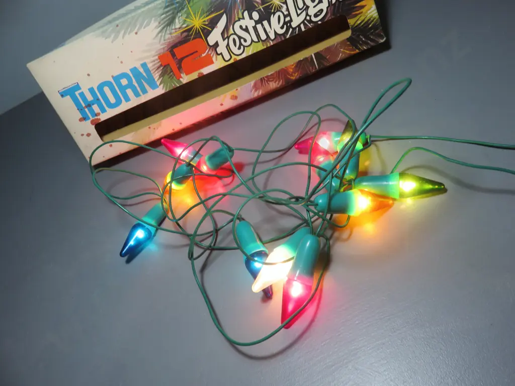 Boxed set of vintage “Thorn” Christmas lights Image 1++