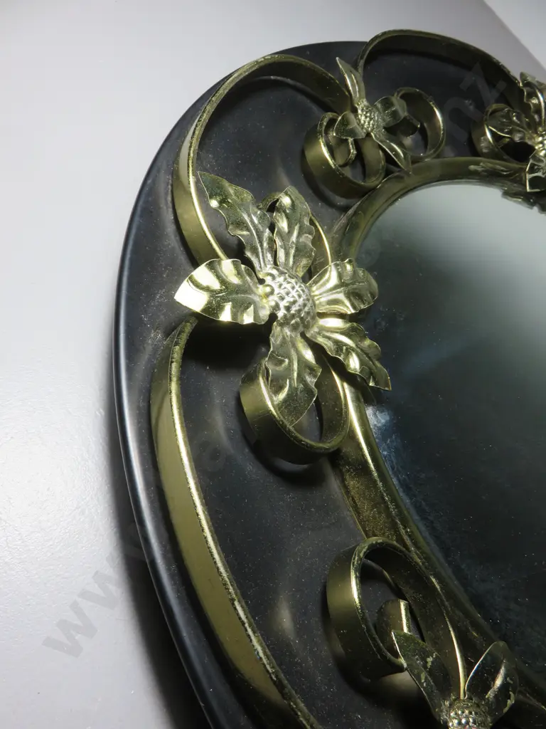 Vintage decorative convex round mirror Image 1++