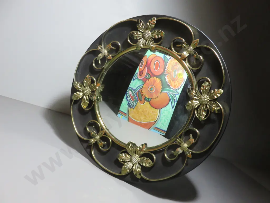 Vintage decorative convex round mirror Image 1++
