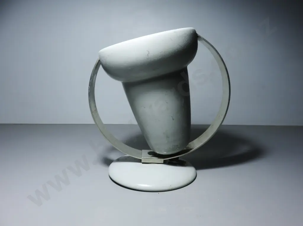 Wall mounted heat Lamp
 Image 1++