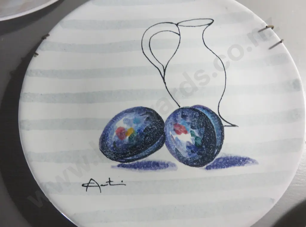 Trio of period Italian wall plates Image 1++