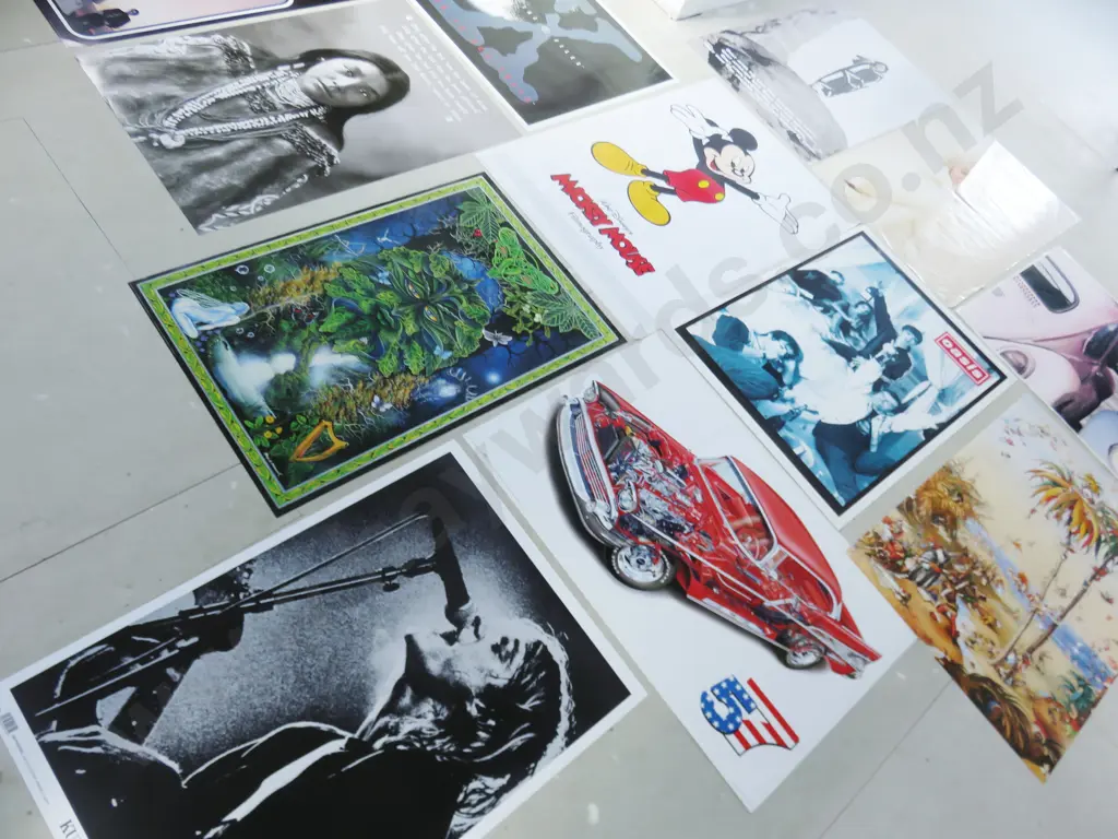 Mixed lot of “Op Art” prints / posters Image 1++