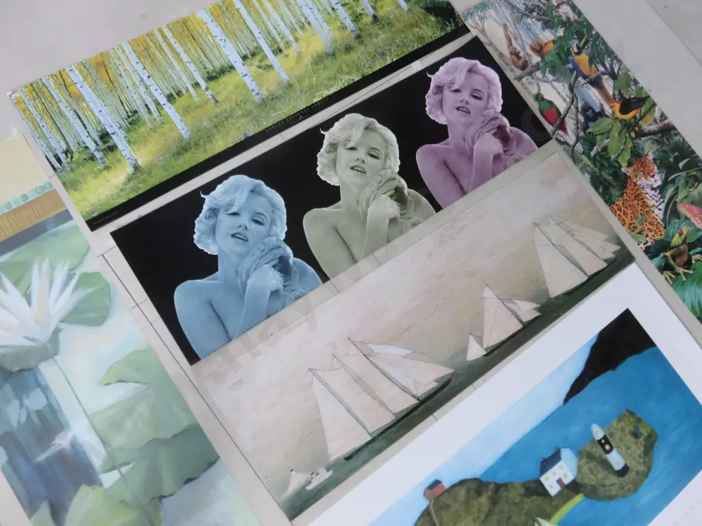 Mixed lot of prints to include Marilyn Monroe Image 1++