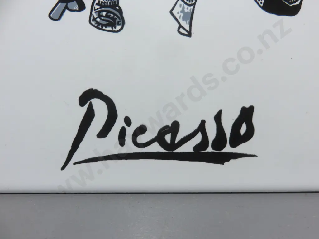 Vintage Picasso decorative hanging wall tile Image 1++