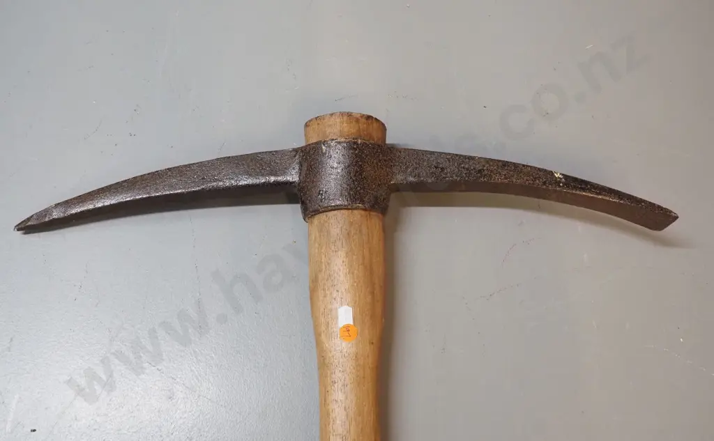 vintage wood-handled pick-axe L-910 W-580 across pick Image 1++
