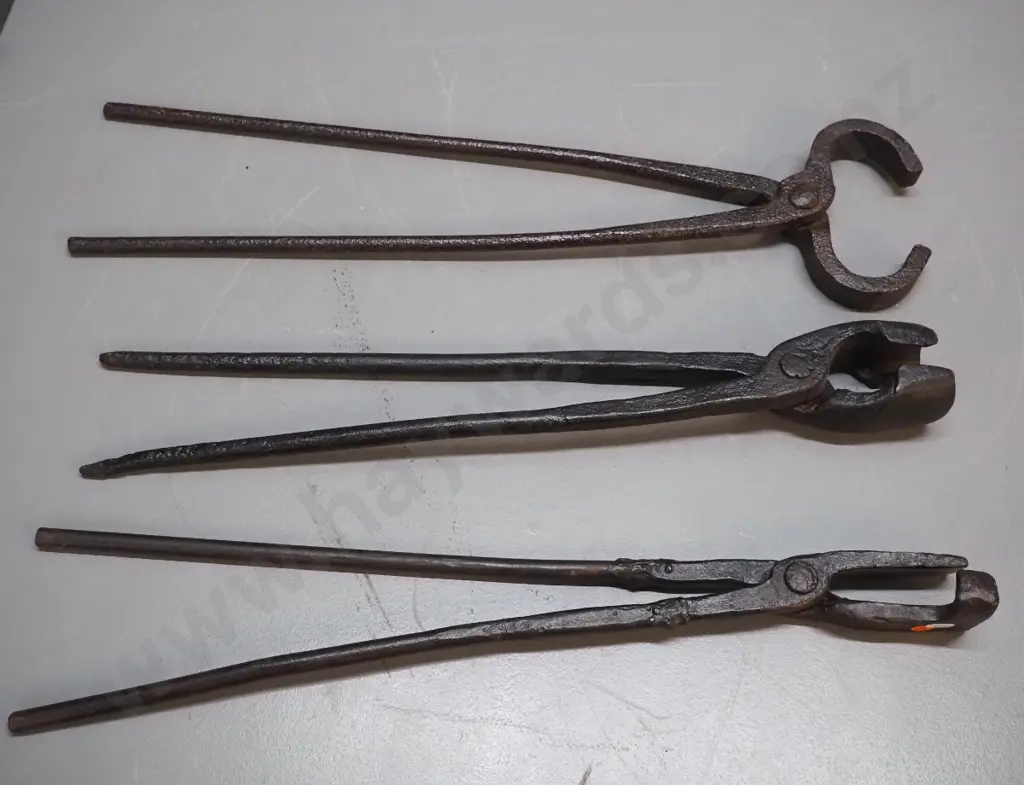 3 vintage blacksmith's tools - longest is L-650 Image 1++