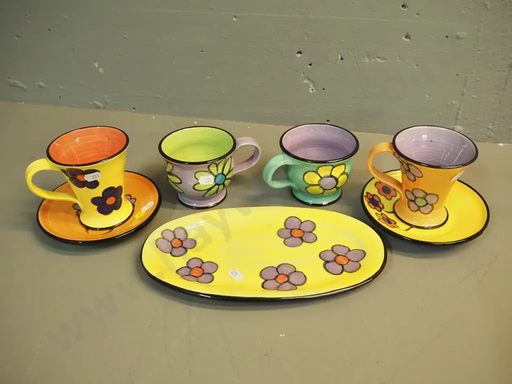 Lynne  Berland NZ pottery items - 2 cups & saucers and 2 cups on saucer/dish L-260 W150 Image 1++