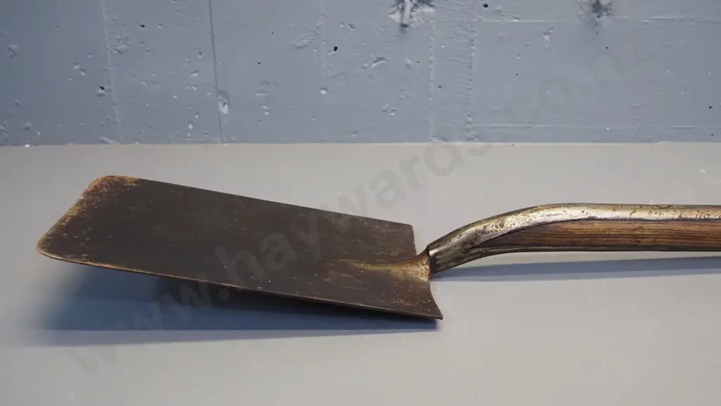 vintage garden spade L-1010 Image 1++