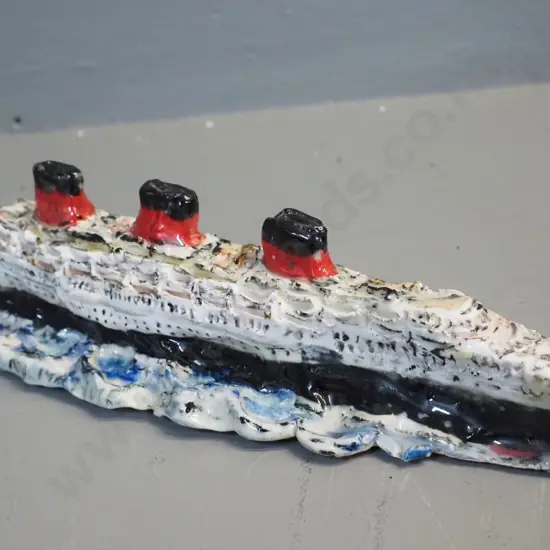 Robert Rapson ceramic ship model - Normandie - H-60 L-280