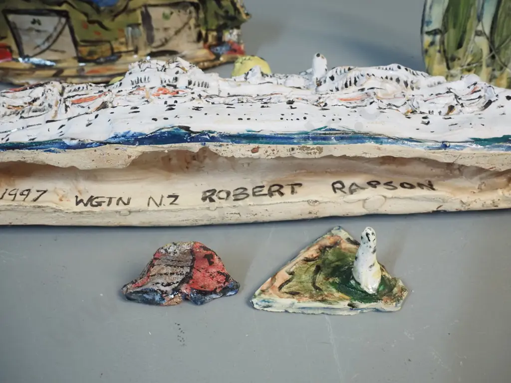 Robert Rapson large ceramic ship model - Oriana and 4 associated scenery pieces - ship H-130 L-470 Image 1++