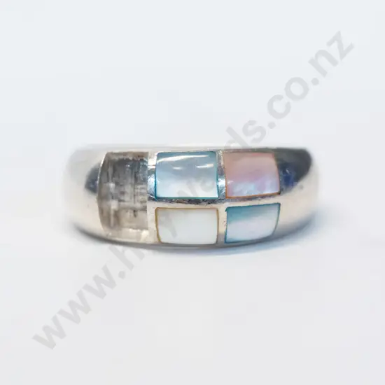 sterling silver mother of pearl ring stamped 925