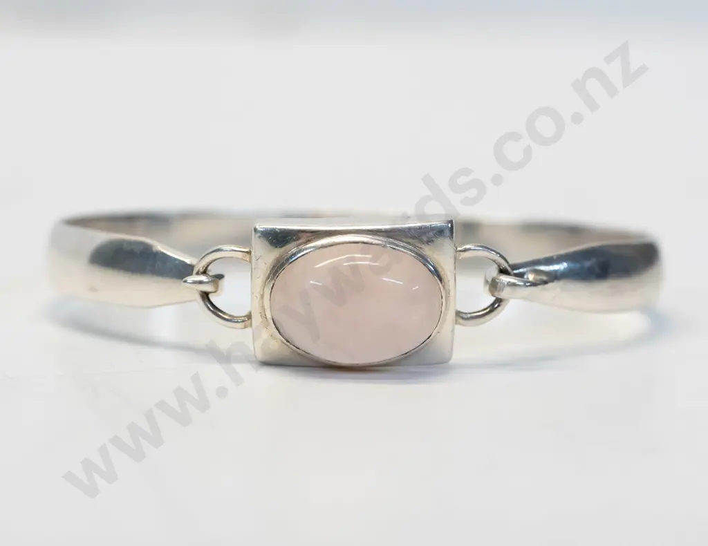 silver braclet with pink stone stamped 925 Image 1++