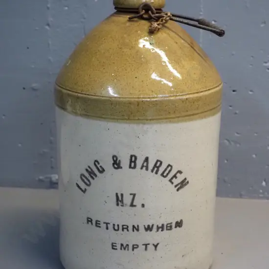Long & Barden N.Z. narrow mouth stoneware crock with wire handle H-330 D-280