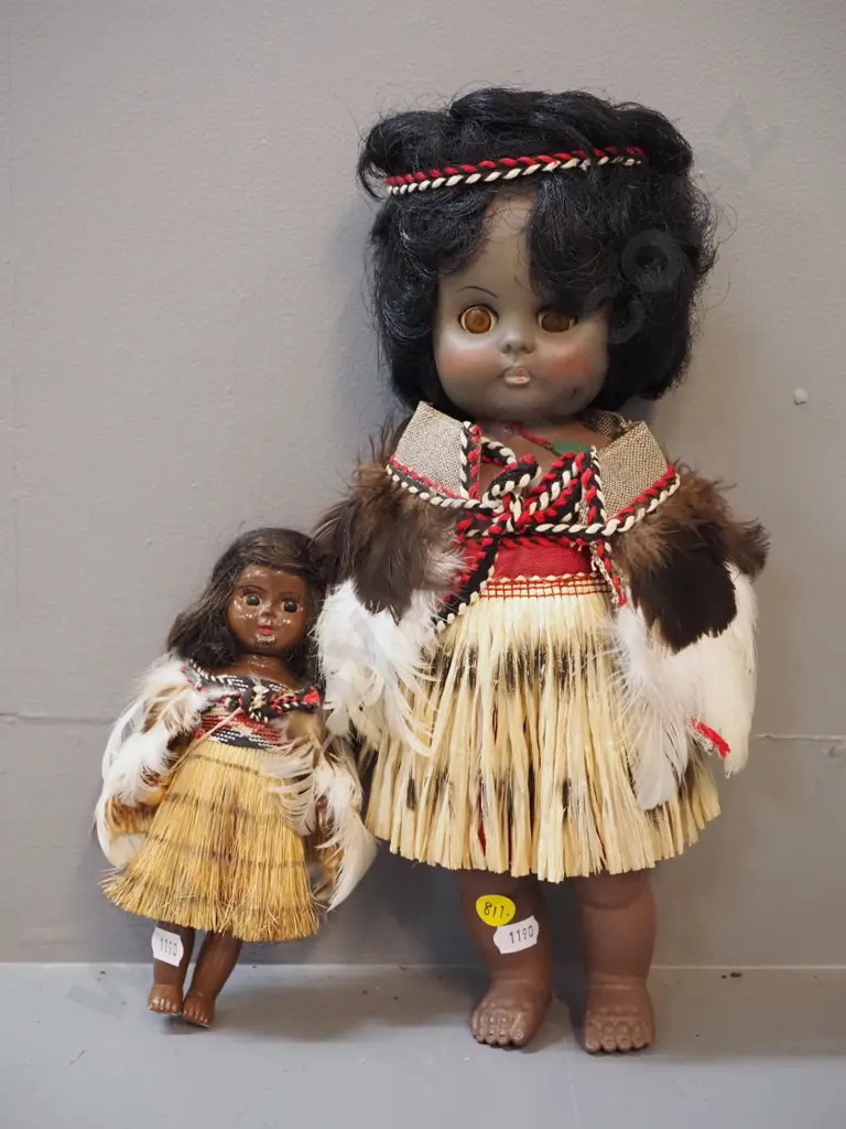 2 retro plastic souvenir dolls in Maori dress - larger is H-320 Image 1++