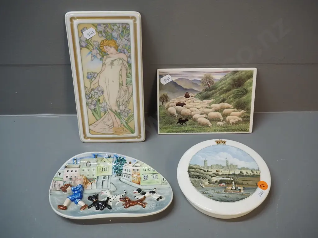 4 ceramic wall plaques - Hutschenreuther Alfons Mucha H-205 Goebel child's scene, Villeroy & Boch, reproduction pot lid Image 1++