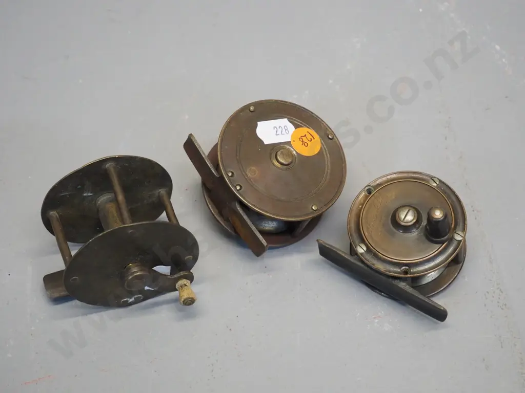 3 vintage small metal fly fishing reels - one marked Harrods London, one S. Allcock Redditch D-60, one unmarked Image 1++