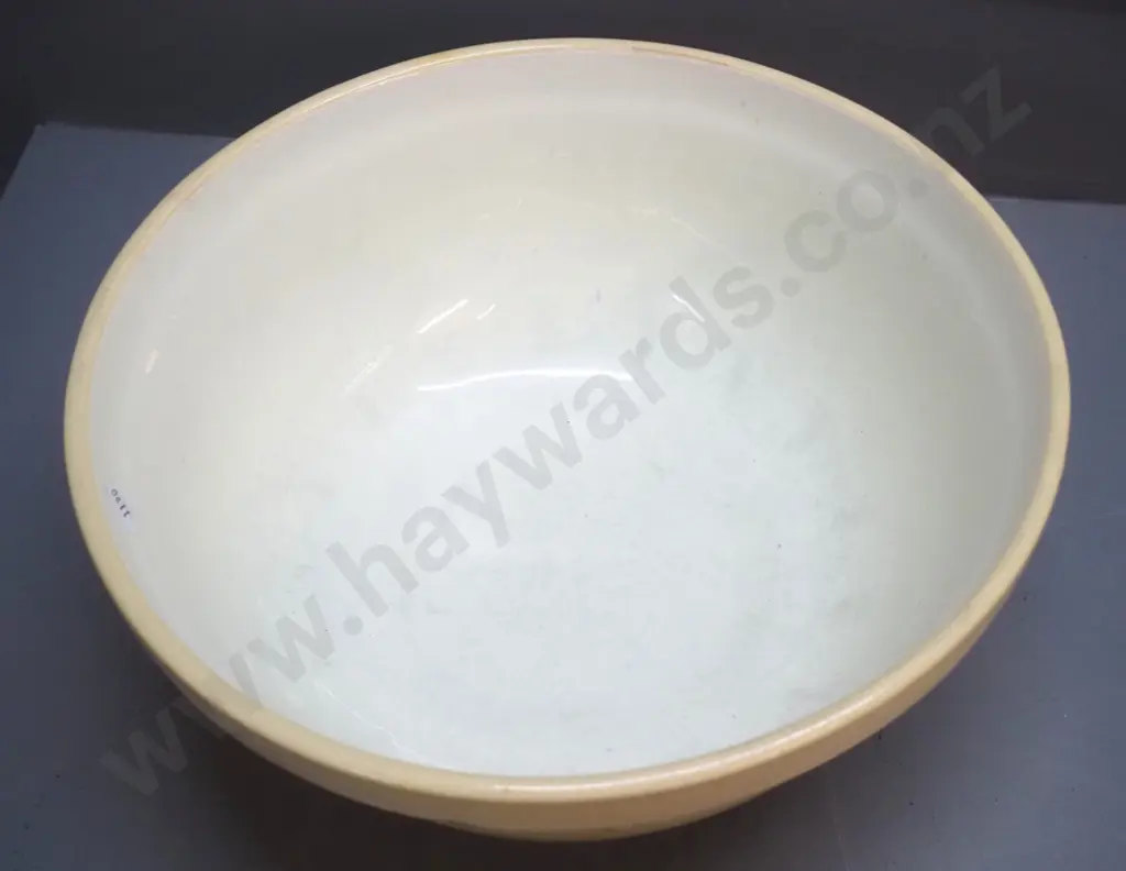 early Temuka pottery mixing bowl - some discolouring inside H-140 D-310 Image 1++