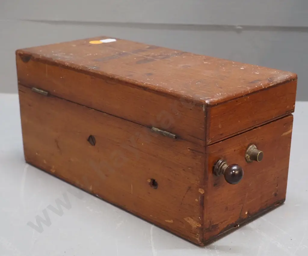 restorer's ECG  device - magnetic current generator, damage and wear H125 L270 W115 Image 1++