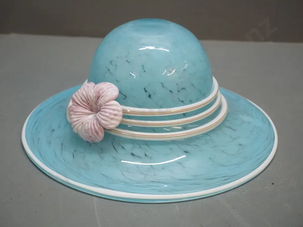art glass hat / bowl - blue with pink flower H-110 D-265 Image 1++
