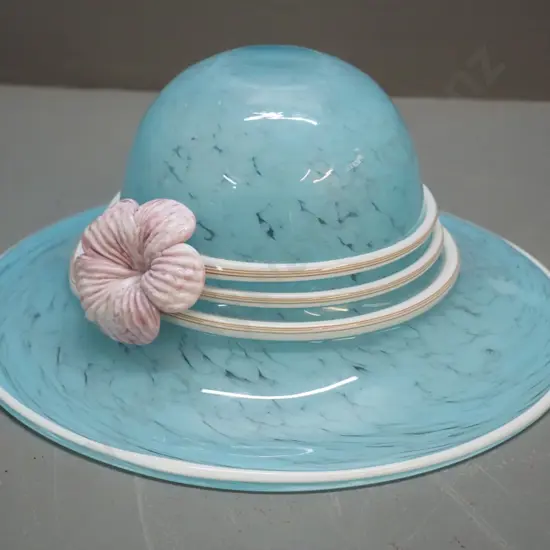 art glass hat / bowl - blue with pink flower H-110 D-265