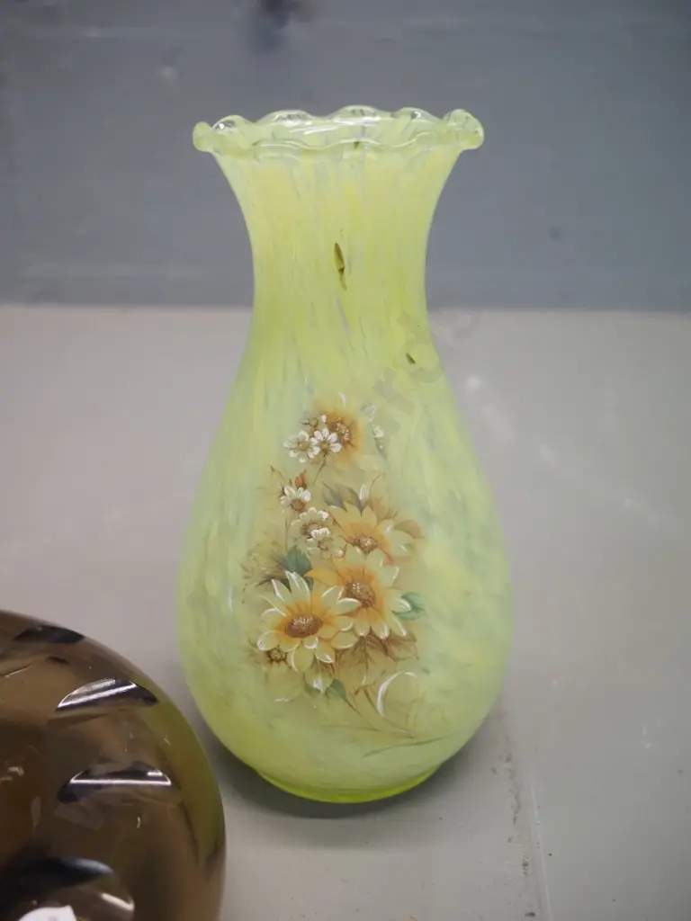 4 pieces art glass - Hokitika swirled light green vase H170, amber ashtray signed Mona Newson? and 2 other vases Image 1++
