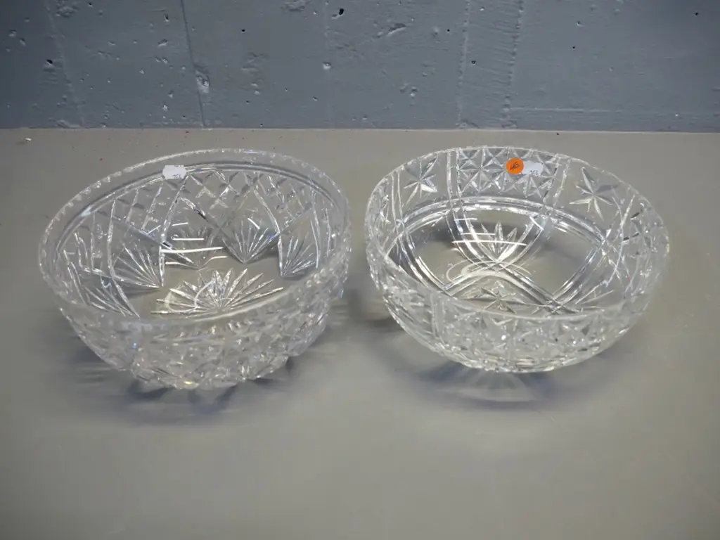 2 Stuart heavy cut crystal salad bowls - both D-220 Image 1++