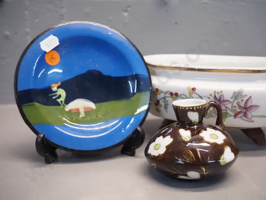 Royal Worcester 4-footed dish with elephant head handles H90 L230, Torquay ware windmill vase, small dish & floral jug Image 1++