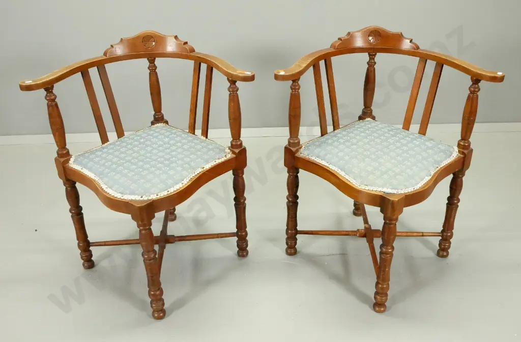 pair of vintage oak-framed corner chairs with spindles & patterned damask fabric - slight staining H750 W600 D600 Image 1++