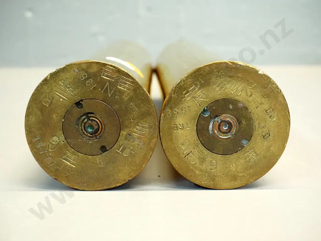 pair of brass shell cases / vases - some dents, each H-250 Image 1++