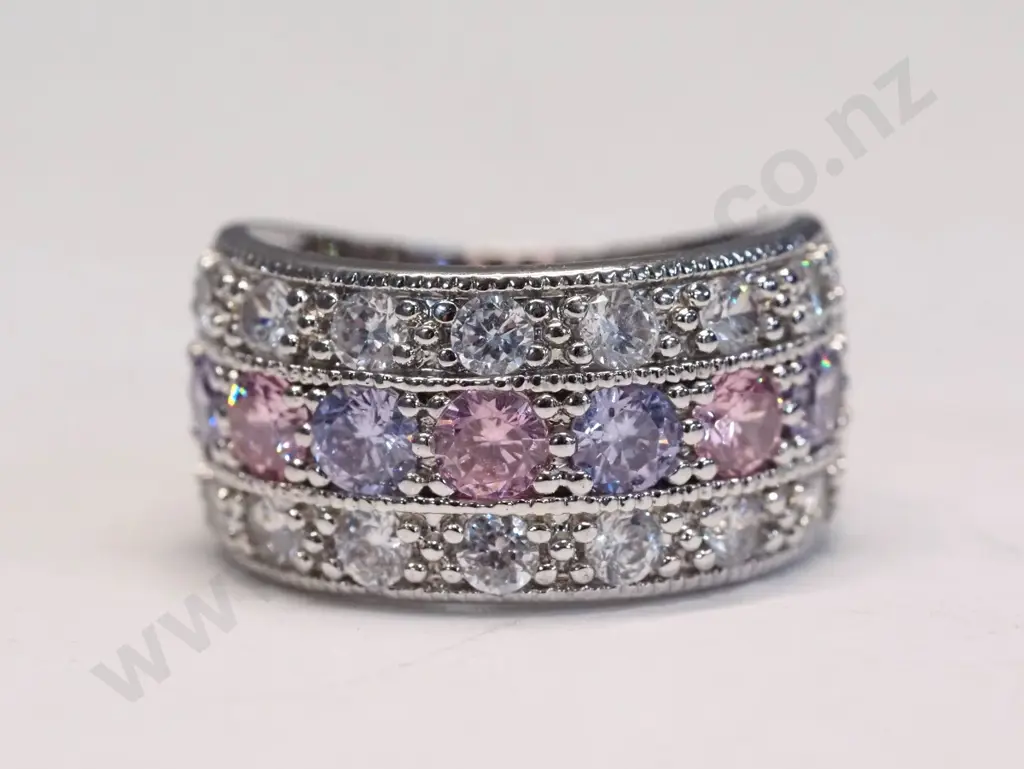 diamante dress ring stamped 18KRGP Image 1++