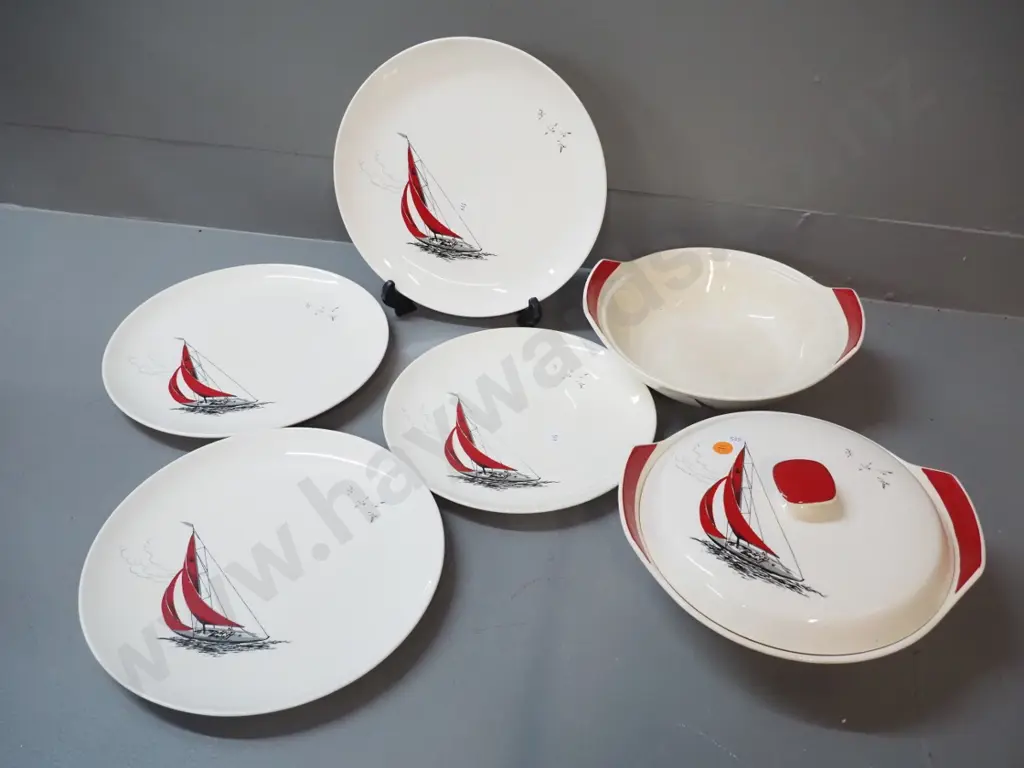 assorted Palissy Red Regatta dinnerware - one plate has crack, 2 vege dishes have staining/crazing Image 1++