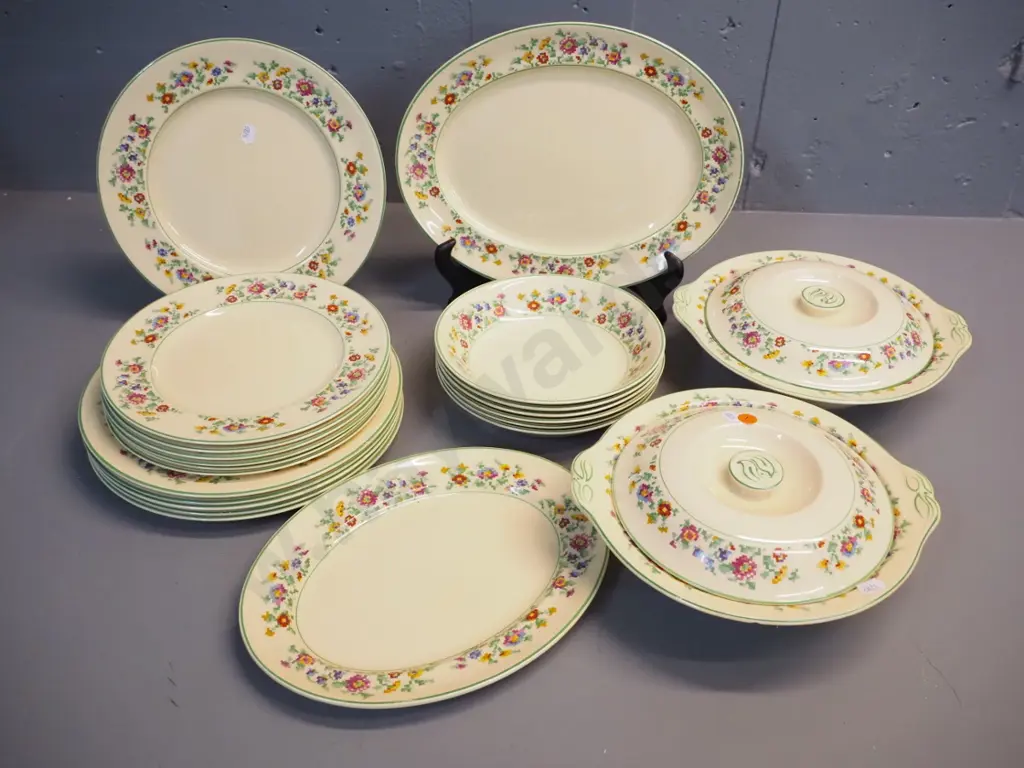 Johnson Brothers "Georgian Nosegay" dinnerware - small ashetts, 2 covered vege dishes, dinner plates, coupes etc. Image 1++