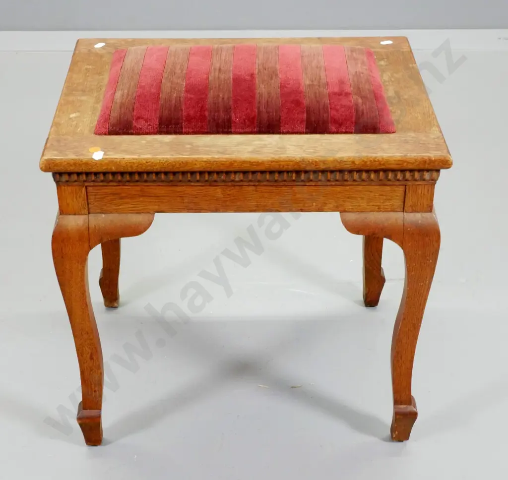deco oak stool with beading, upholstered seat H470 W485 D385 Image 1++