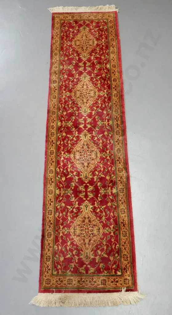 Bangladeshi jute Persian-style floor runner - red, brown and green - L2320 W600 Image 1++