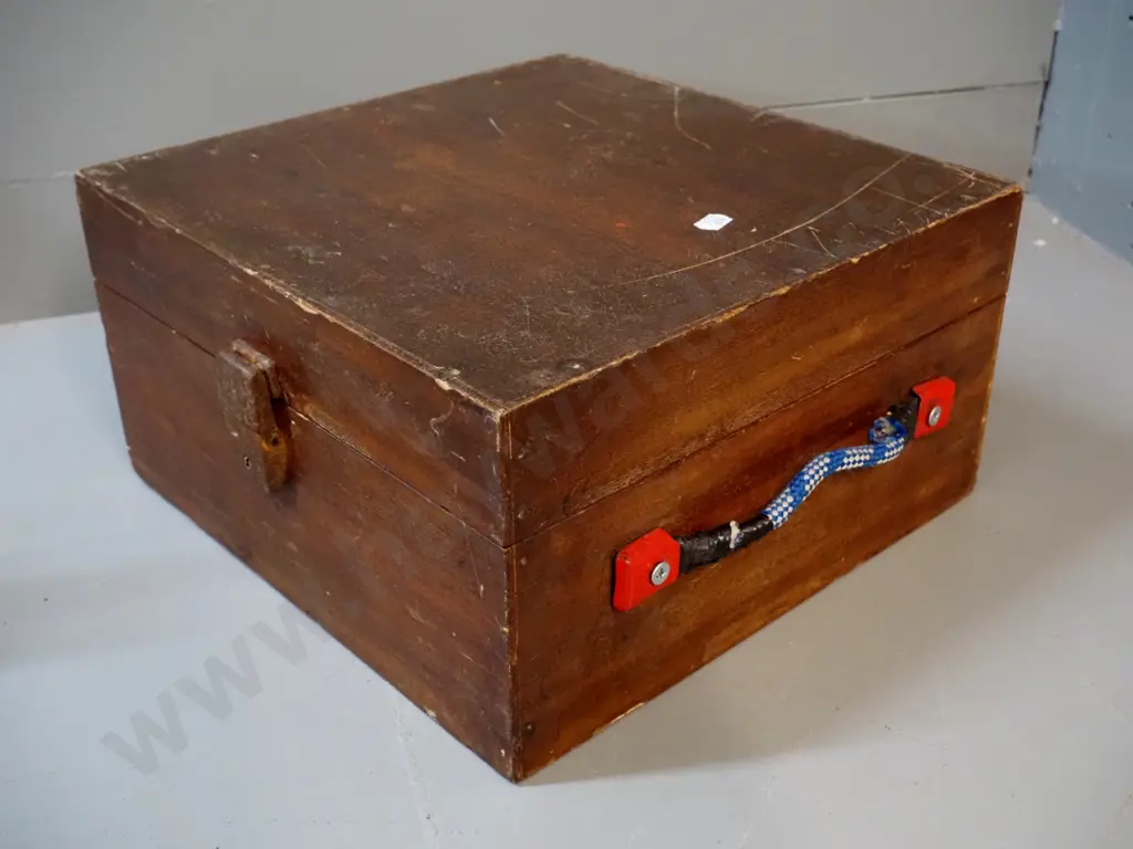 "Hezzanith" English made sextant in fitted wooden case & 1974 examination certificate - case H160 W310 D310 Image 1++