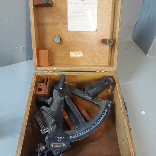 "Hezzanith" English made sextant in fitted wooden case & 1974 examination certificate - case H160 W310 D310