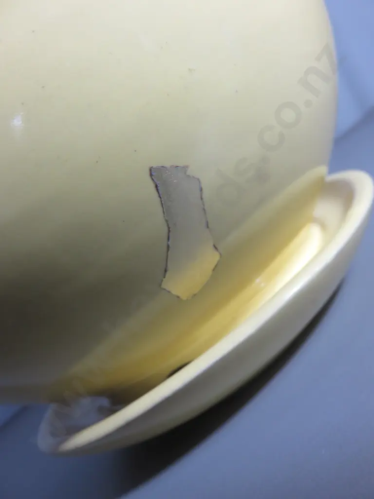 Early yellow West German pottery planter H-670 Image 1++