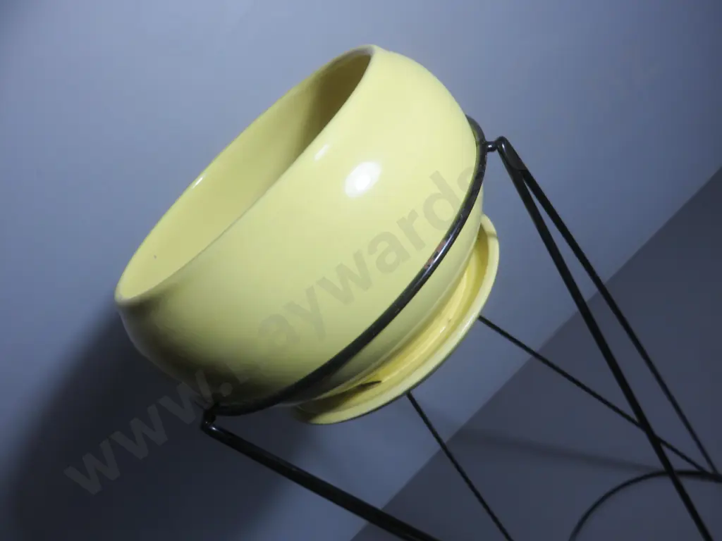Early yellow West German pottery planter H-670 Image 1++