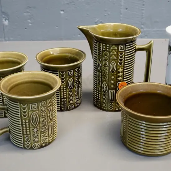 Portmeirion "Cypher' pattern: 3 coffee mugs, cream & sugar (chip to spout & 1 cup) Portmeirion Botanic Gardens vase H130