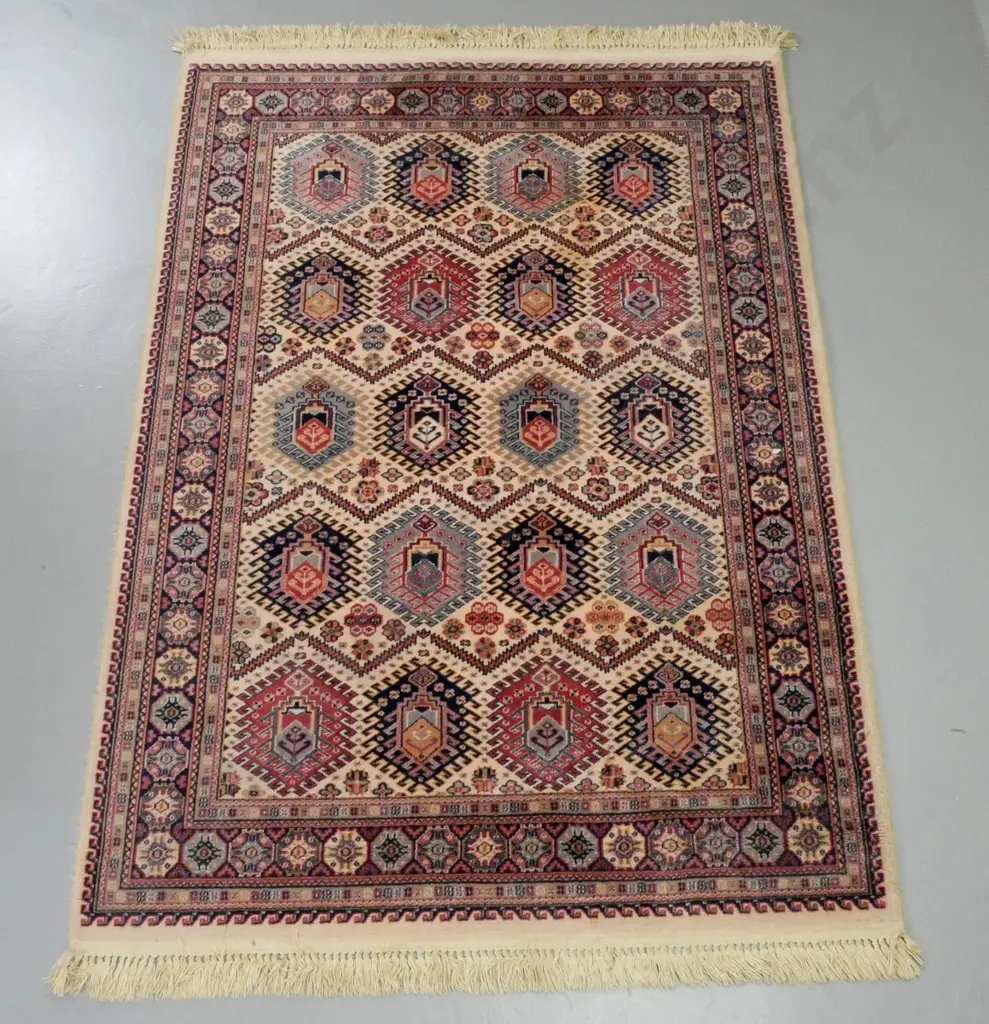 Persian style wool floor rug - reds, browns, blue - L1990 W1390 Image 1++