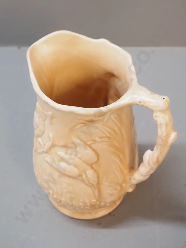 Arthur Wood kingfisher relief pattern pottery jug - small manufacturing fault on top of handle H210 Image 1++