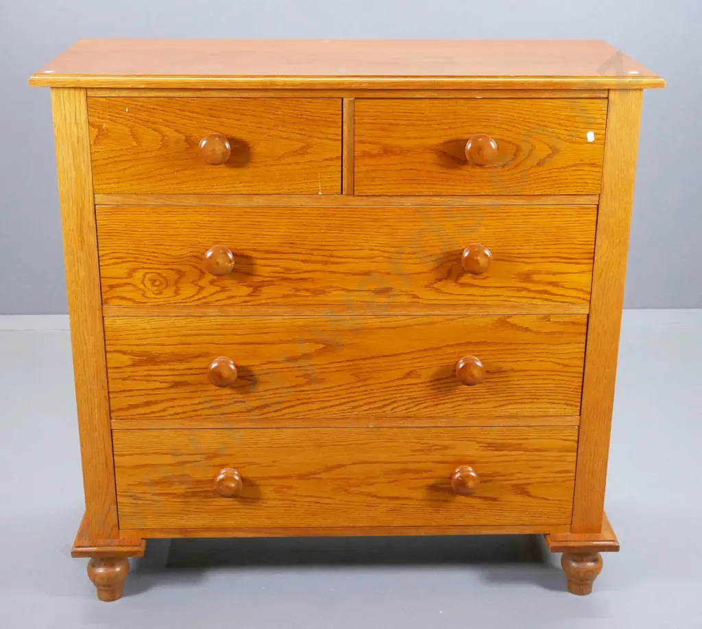 vintage colonial style 5-drawer small Scotch chest w.turned handles, ball feet H-1060 W-1070 D-450 Image 1++