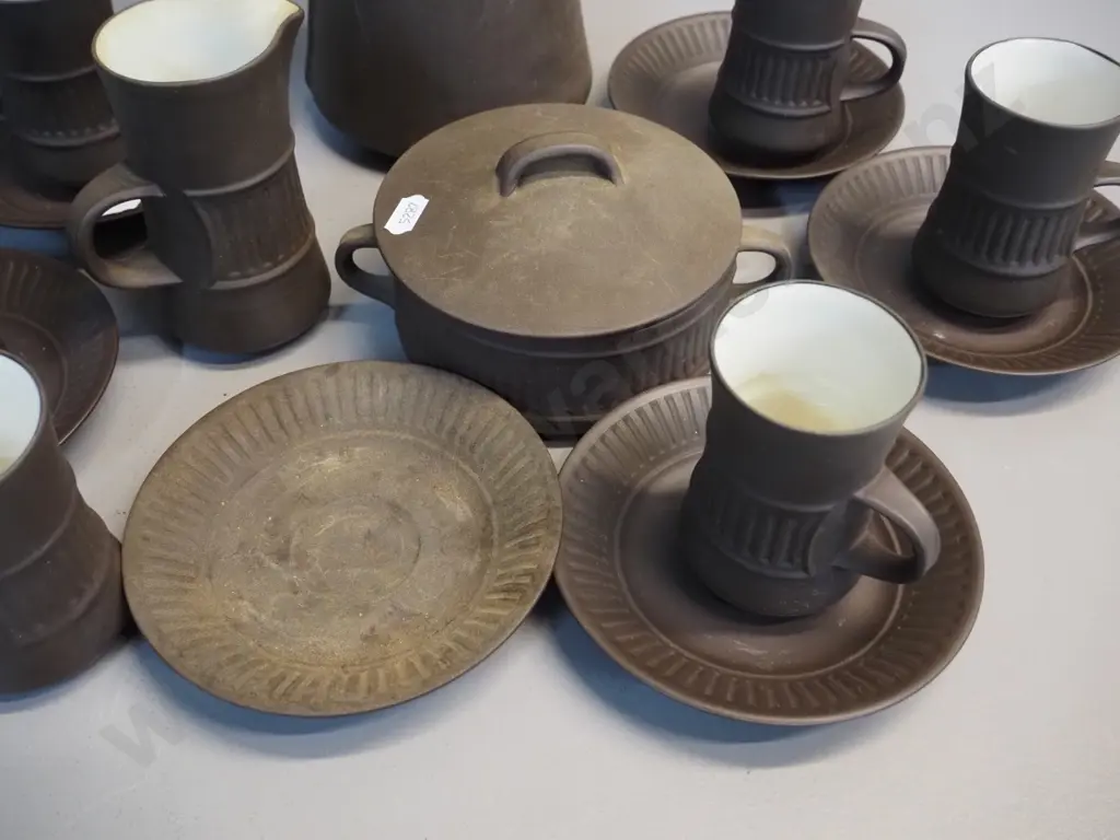 retro Danske Denmark 15-piece coffee set in matte brown exterior, cream inner - fading to one lid and 1 saucer, coffee Image 1++