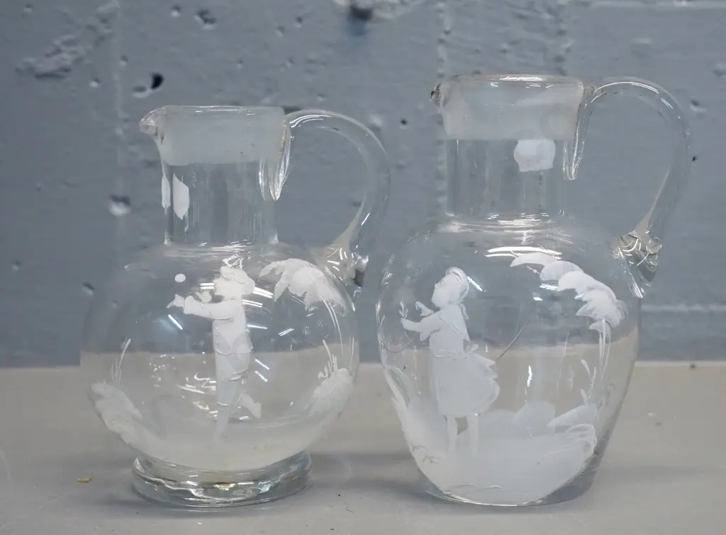 3 pieces vintage Mary Gregory style glass - frosted green vase H175 and 2 clear sauce jugs, no stoppers Image 1++